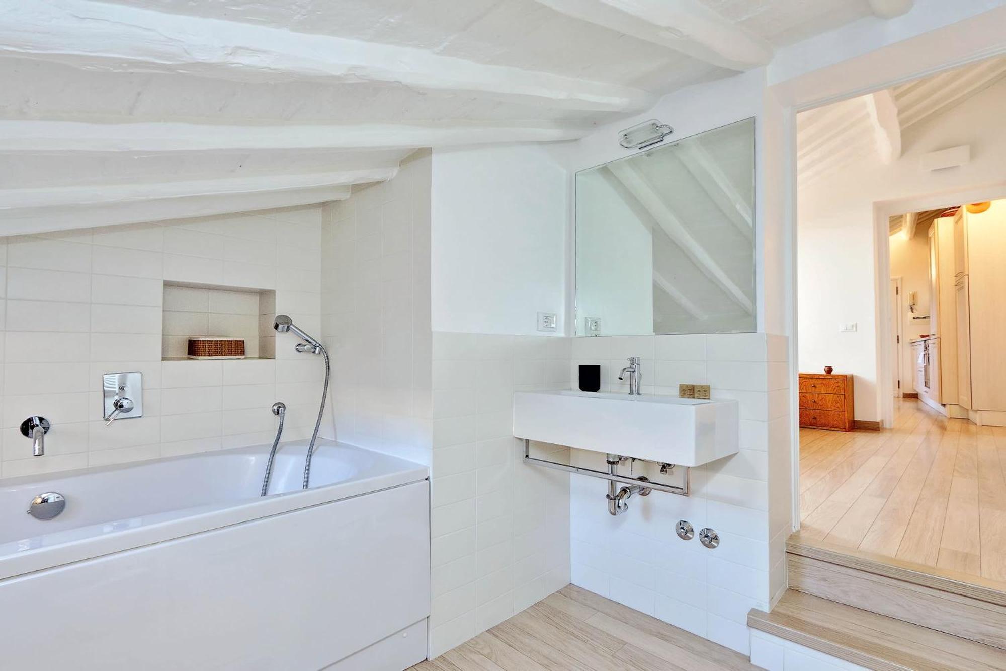 Pantheon Charming Attic | Romeloft Apartment Ngoại thất bức ảnh